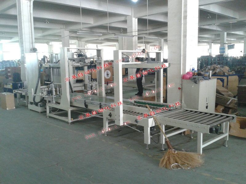 紙箱全自動(dòng)貼標(biāo)機(jī)，紙箱雙面三面貼標(biāo)機(jī)